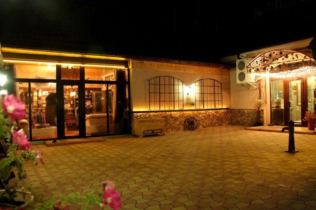 Hotel Style Bessarabia Kiliya Esterno foto